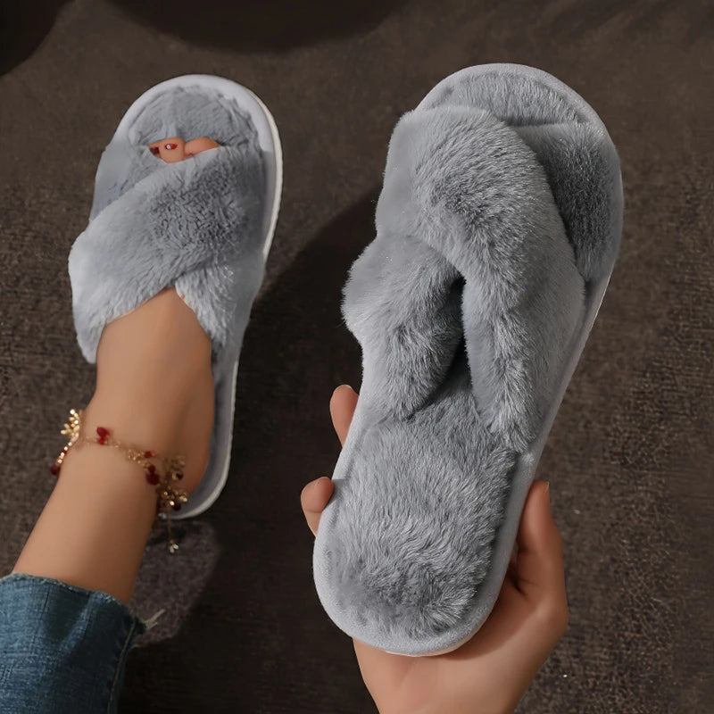 Pantoufles croisées chaudes, moelleuses et duveteuses pour femmes, légères, à talons plats, sandales en fourrure pour femme, automne-hiver, à bout ouvert, antidérapantes, chaussures d’intérieur pour la maison et le s