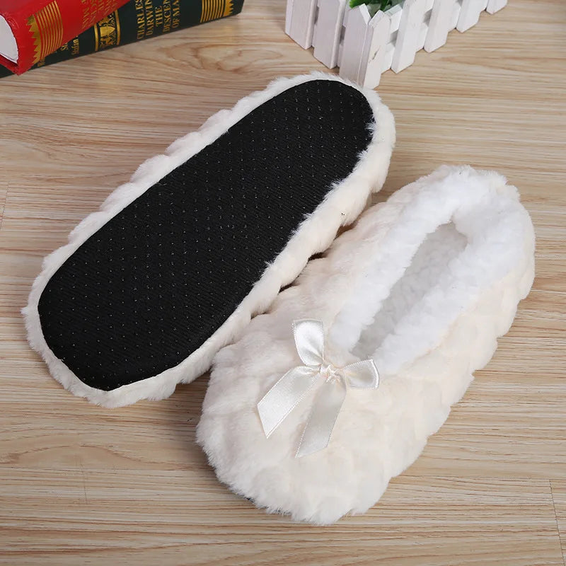 Pantoufles d’intérieur floues pour femmes, hiver, fourrure chaude en peluche, antidérapantes avec adhérence, chaussures d’intérieur moelleuses et confortables pour femmes paresseuses, oreilles de souris, chaussures de
