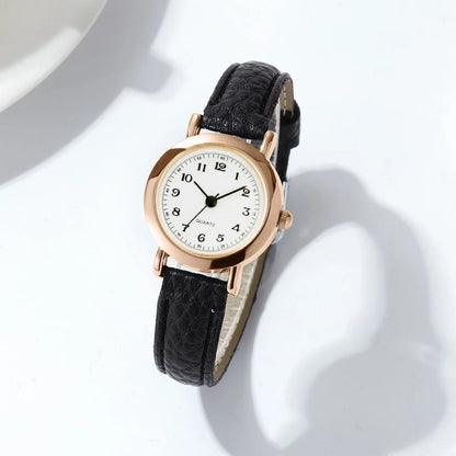 Montre pour femme tendance avec petits chiffres arabes, montre à quartz avec bracelet en cuir



Style : Luxe

Étanchéité : 3 Bar

Poids : 60 g