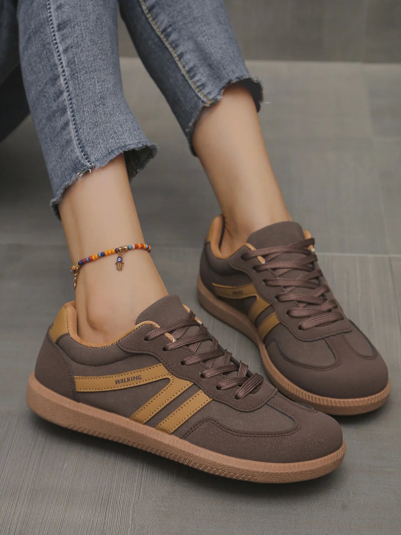 Baskets d'automne pour femmes à couleurs mélangées, mode à empiècements, chaussures vulcanisées à talon plat, chaussures décontractées en cuir PU antidérapantes à lacets pour femmes