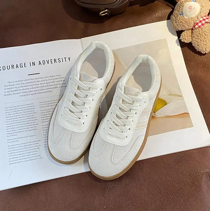 Baskets plates pour femmes, chaussures de tennis mode pour dames, chaussures vulcanisées à lacets, baskets d’extérieur pour l’automne, chaussures de skate pour étudiantes, chaussures décontractées.