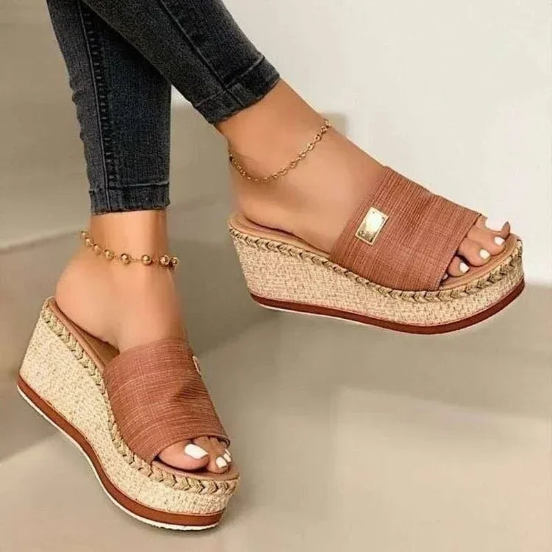 Sandales à talons hauts pour femmes, pantoufles décontractées à semelle épaisse pour dames, nouvelles sandales compensées d’été, chaussures féminines, mules à plateforme pour femmes, pantoufles.