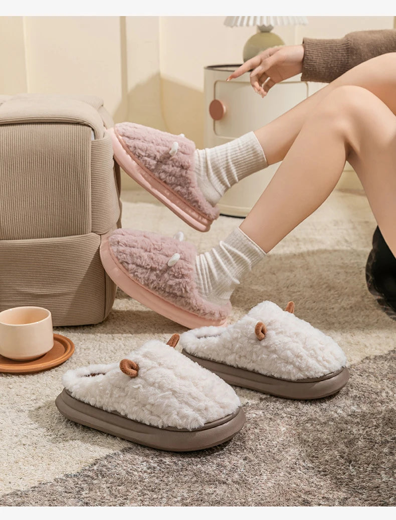Pantoufles d’hiver pour femmes - Chaussons doublés en polaire pelucheuse, chaussons chauds en coton pour l’intérieur/l’extérieur avec semelle antidérapante