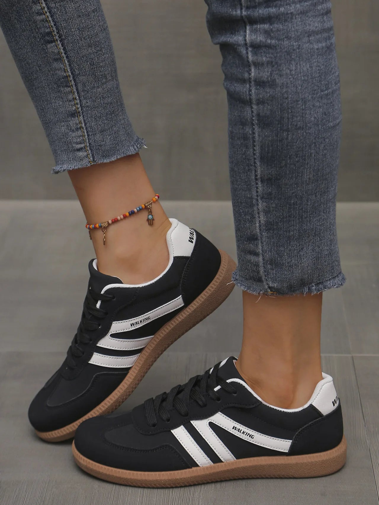Baskets d'automne pour femmes à couleurs mélangées, mode à empiècements, chaussures vulcanisées à talon plat, chaussures décontractées en cuir PU antidérapantes à lacets pour femmes