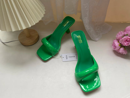 Nouvelles pantoufles pour femmes, sexy, en cuir, à bride arrière, talons aiguilles style romain, élégantes, talon original, bout carré, satinées, à enfiler, chaussures femme Zapatillas