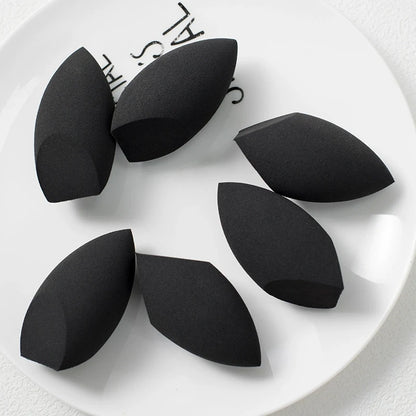 Lot de 2 éponges de maquillage noires en forme d’œuf Beauty Sponge - Sans latex, réutilisables, pour un fond de teint, un contouring et un illuminateur impeccables