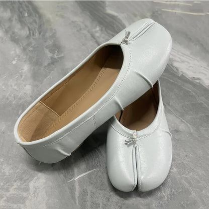 Chaussures plates de ballet pour femmes à bout fendu, chaussures tabi tendance, mocassins décontractés à enfiler, espadrilles en cuir plissé pour femmes, zapatillas mujer