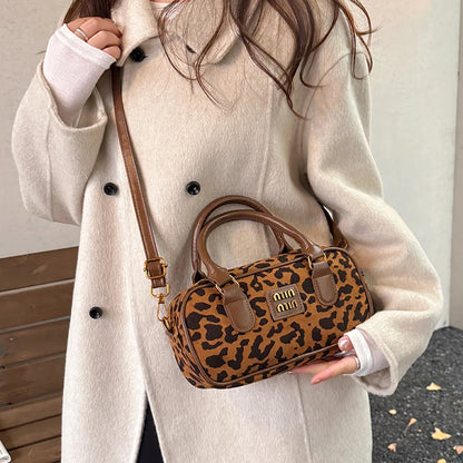 Marque de mode Sac femme cabas d’hiver sac à main et pochette pour téléphone sac hobo de luxe sacoche de voyage et de shopping sac bandoulière et porté épaule pour femme