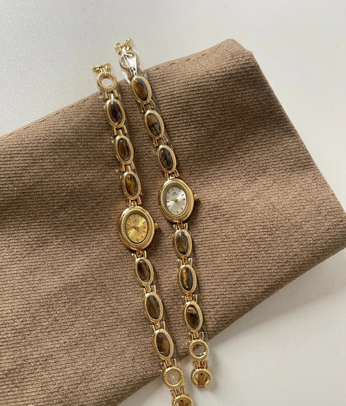 Montres de luxe haut de gamme pour femme, élégante montre-bracelet en quartz avec bijoux verts en jade, cadeau pour femme, montre habillée tendance pour dame