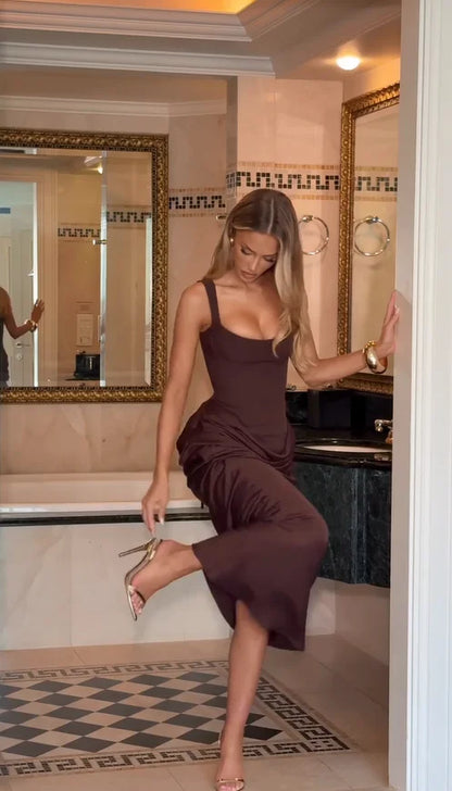Robe à bretelles plissée unie pour femme col carré sans manches épaules dénudées cintrée à la taille effet amincissant robe de soirée et de fête pour femme 2025