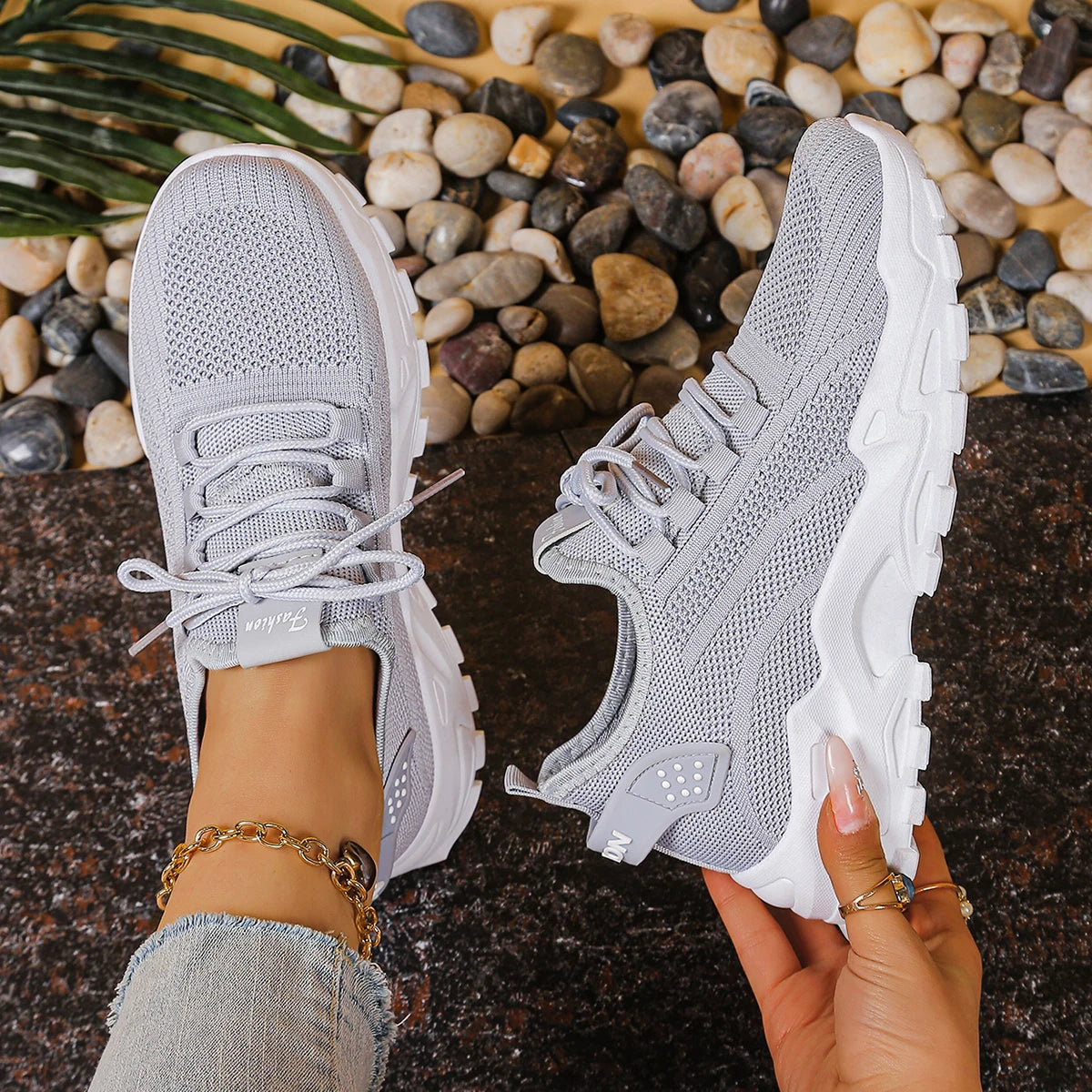 Chaussures de sport décontractées pour femmes avec maille respirante et semelles souples, chaussures de sport polyvalentes