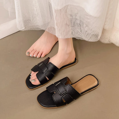 Nouvelles pantoufles d’été tendance pour femmes, sandales plates à bout carré pour femme, bout ouvert, confortables, antidérapantes, claquettes de plage pour femmes, pantoufles pour femmes