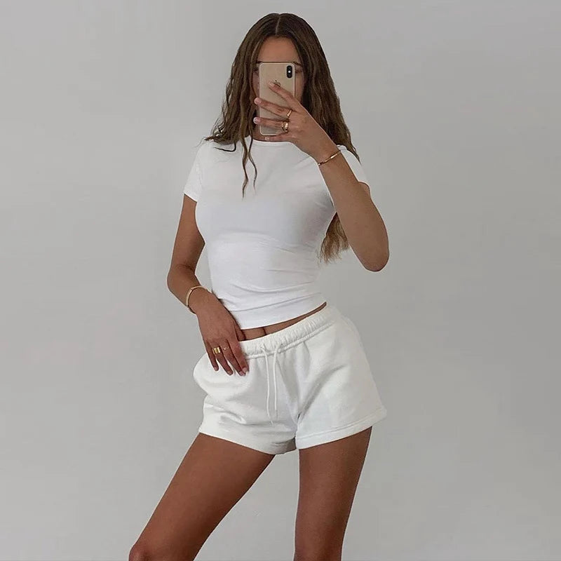 Nouveau t-shirt à manches courtes pour femmes printemps 2024, uni, simple, décontracté, doux, facile à assortir, tendance, haut court basique, t-shirt mode été.