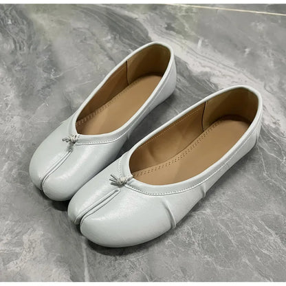 Chaussures plates de ballet pour femmes à bout fendu, chaussures tabi tendance, mocassins décontractés à enfiler, espadrilles en cuir plissé pour femmes, zapatillas mujer