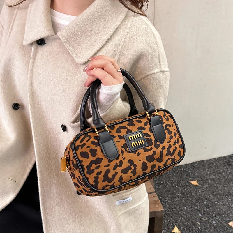 Marque de mode Sac femme cabas d’hiver sac à main et pochette pour téléphone sac hobo de luxe sacoche de voyage et de shopping sac bandoulière et porté épaule pour femme