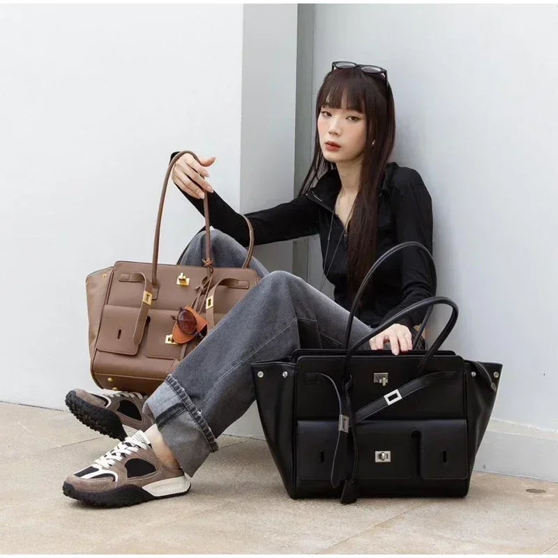 Sac fourre-tout Designer Wings en cuir véritable, sac à bandoulière pour femme de grande capacité pour les trajets quotidiens, sac à main polyvalent de style locomotive luxueux
